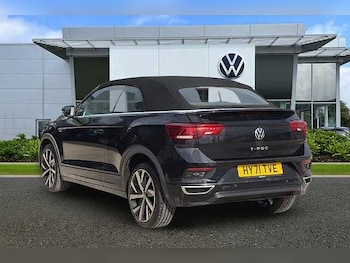 Used Volkswagen T-Roc 2021 for sale - 78210337: Photo