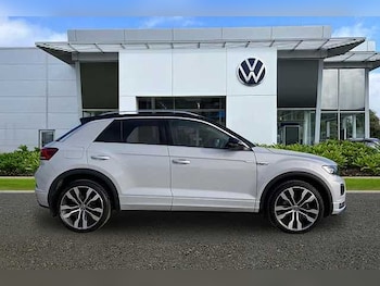 Used Volkswagen T-Roc 2021 for sale - 76470782: Photo