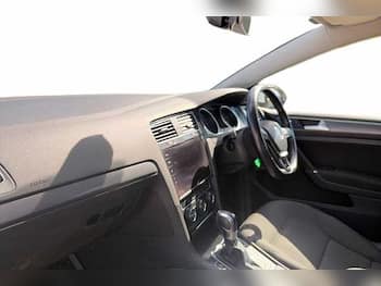 Used Volkswagen Golf 2018 for sale - 79518953: Photo