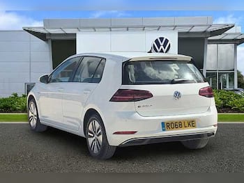 Used Volkswagen Golf 2018 for sale - 79518953: Photo