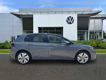 Used Volkswagen Golf 2025 for sale - 77990467: Photo