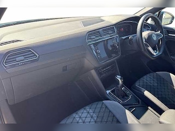 Used Volkswagen Tiguan 2023 for sale - 77872323: Photo