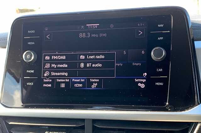 Used Volkswagen T-Roc 2023 for sale - 76470790: Photo 24