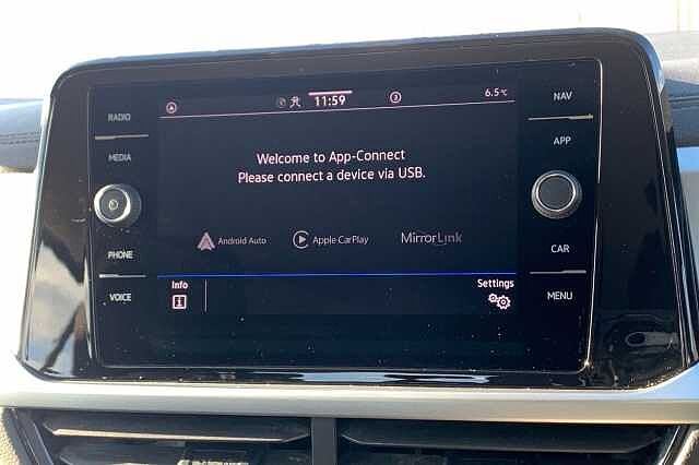 Used Volkswagen T-Roc 2023 for sale - 76470790: Photo 26