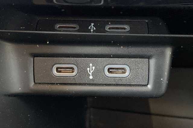 Used Volkswagen T-Roc 2023 for sale - 76470790: Photo 30