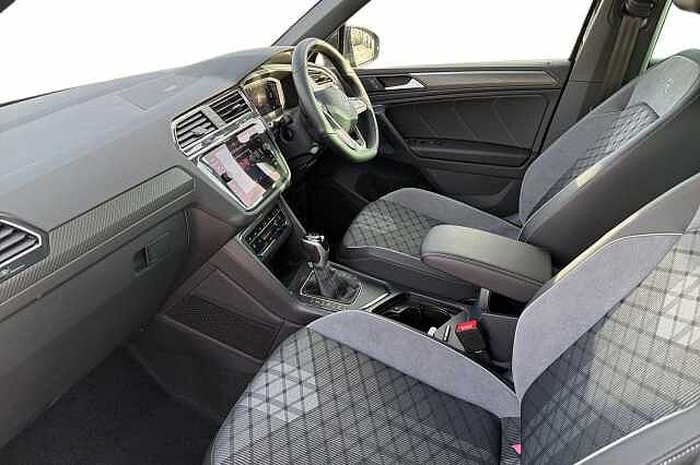 Used Volkswagen Tiguan 2023 for sale - 77220862: Photo 2