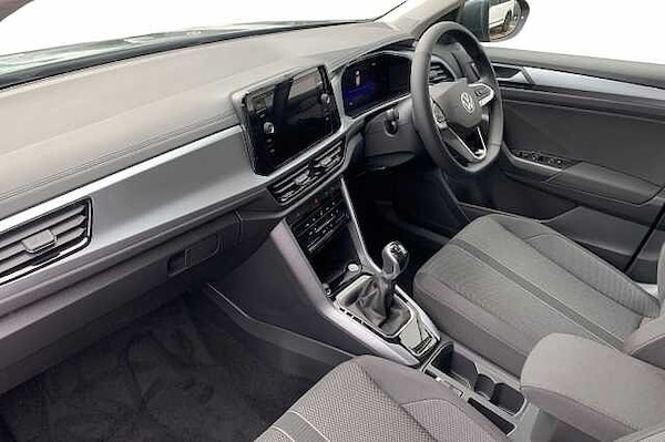 Used Volkswagen T-Roc 2025 for sale - 75244439: Photo 2
