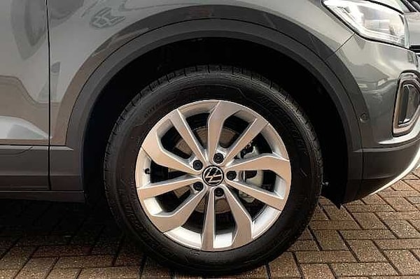 Used Volkswagen T-Roc 2025 for sale - 75244439: Photo 5