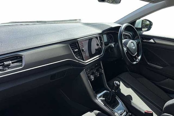 Used Volkswagen T-Roc 2020 for sale - 75689857: Photo 2