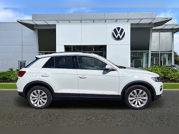 Used Volkswagen T-Roc 2020 for sale - 75689857: Photo