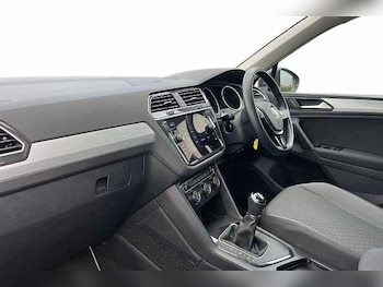 Used Volkswagen Tiguan 2020 for sale - 76197903: Photo