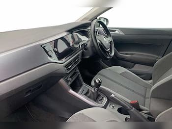 Used Volkswagen Polo 2018 for sale - 79739360: Photo