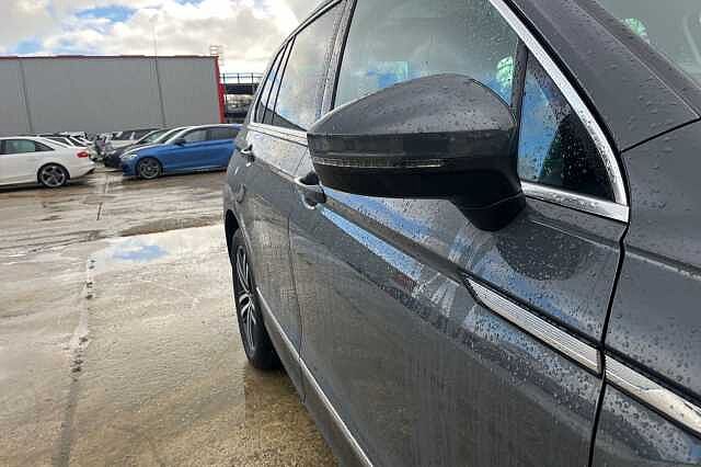 Used Volkswagen Tiguan 2021 for sale - 76924188: Photo 23