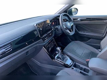 Used Volkswagen T-Roc 2026 for sale - 78434373: Photo