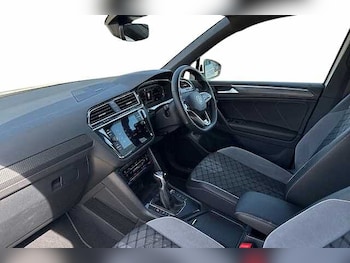 Used Volkswagen Tiguan 2022 for sale - 75631972: Photo