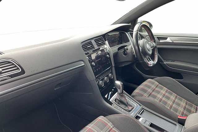 Used Volkswagen Golf 2020 for sale - 75778298: Photo 2