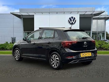 Used Volkswagen Polo 2024 for sale - 77113374: Photo