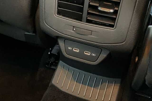 Used Volkswagen T-Roc for sale - 77916282: Photo 24