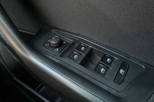 Used Volkswagen T-Roc for sale - 77916282: Photo 25