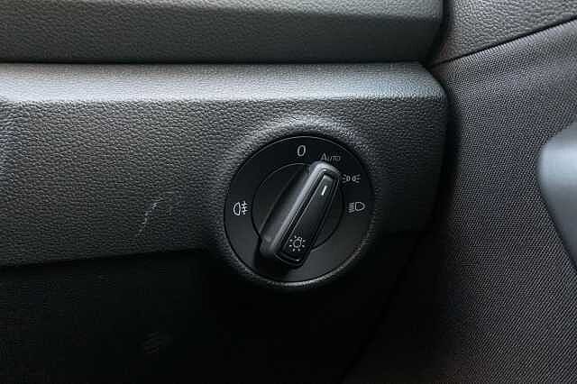 Used Volkswagen T-Roc for sale - 77916282: Photo 26