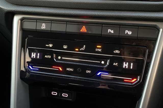 Used Volkswagen T-Roc for sale - 77916282: Photo 29