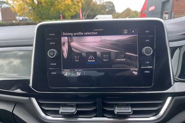 Used Volkswagen T-Roc 2022 for sale - 76133817: Photo 32