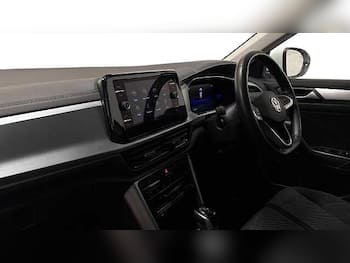 Used Volkswagen T-Roc 2023 for sale - 79673079: Photo