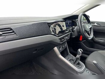 Used Volkswagen Polo 2023 for sale - 76026273: Photo 2