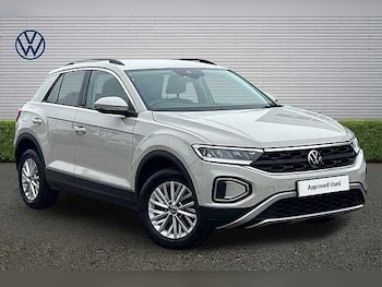Used Volkswagen T-Roc 2023 for sale - 78496240: Photo
