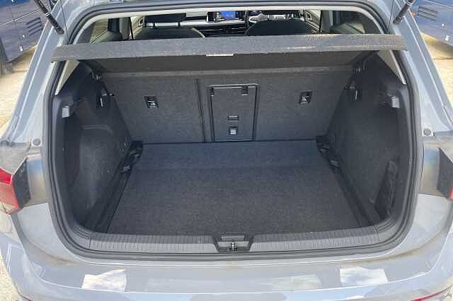 Used Volkswagen Golf 2023 for sale - 77656104: Photo 11