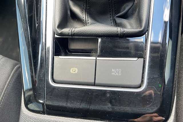 Used Volkswagen Golf 2023 for sale - 77656104: Photo 24