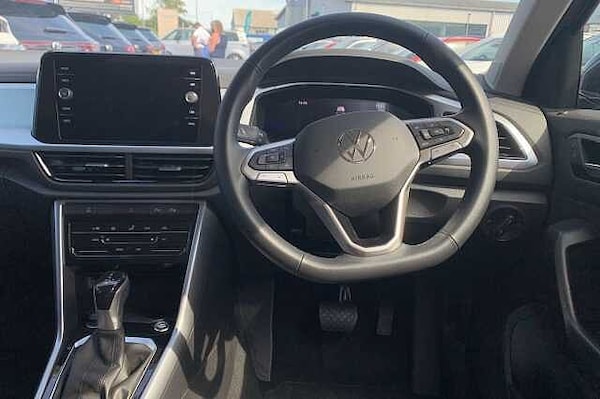 Used Volkswagen T-Roc 2025 for sale - 76211468: Photo 14