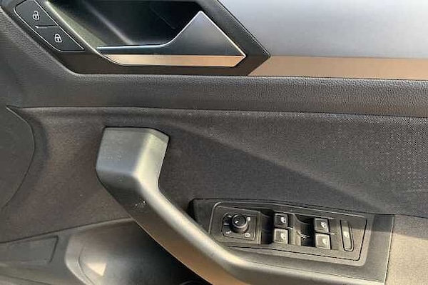 Used Volkswagen T-Roc 2025 for sale - 76211468: Photo 25
