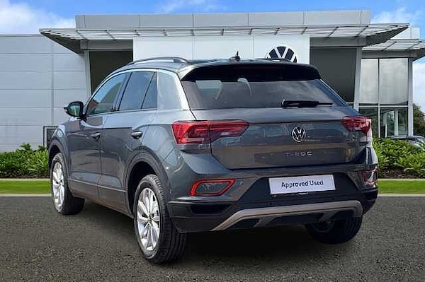 Used Volkswagen T-Roc 2025 for sale - 76211468: Photo 3