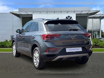 Used Volkswagen T-Roc 2025 for sale - 76211468: Photo 3