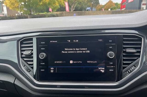 Used Volkswagen T-Roc 2018 for sale - 76211472: Photo 26