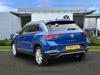 Used Volkswagen T-Roc 2018 for sale - 76211472: Photo 3