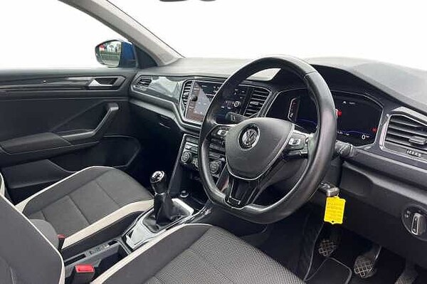 Used Volkswagen T-Roc 2018 for sale - 76211472: Photo 6