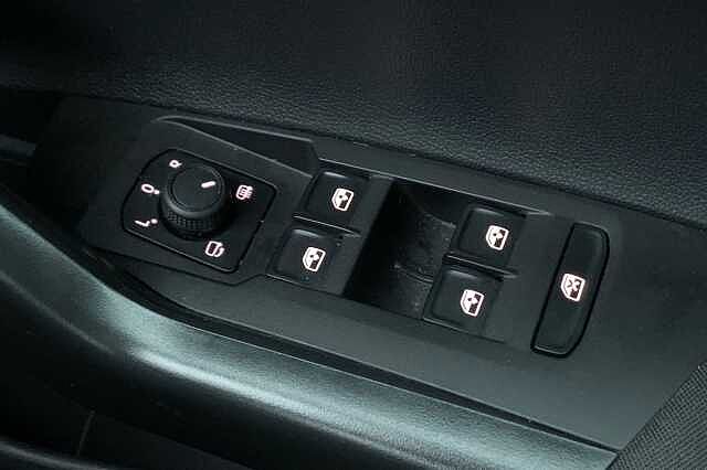 Used Volkswagen Polo 2023 for sale - 76470788: Photo 31