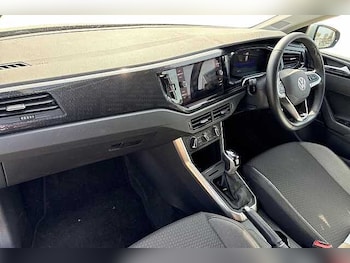 Used Volkswagen Polo 2024 for sale - 77735507: Photo