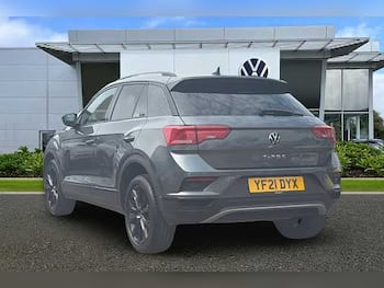 Used Volkswagen T-Roc 2021 for sale - 79518962: Photo