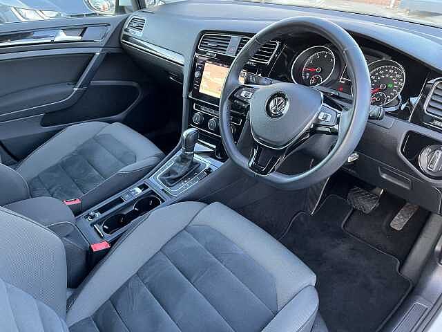 Used Volkswagen Golf 2018 for sale - 77555429: Photo 6