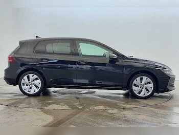 Used Volkswagen Golf 2024 for sale - 77236987: Photo