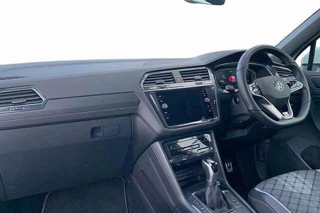 Used Volkswagen Tiguan 2023 for sale - 75524118: Photo 2