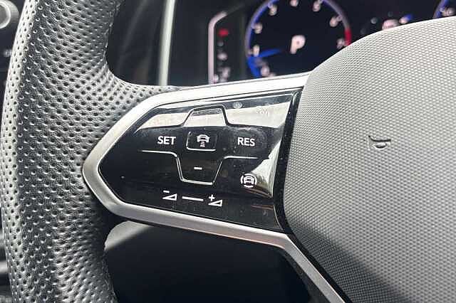 Used Volkswagen T-Roc 2022 for sale - 76357489: Photo 15