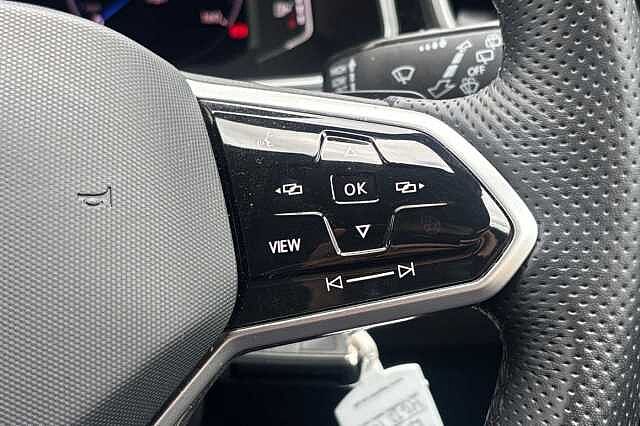 Used Volkswagen T-Roc 2022 for sale - 76357489: Photo 17