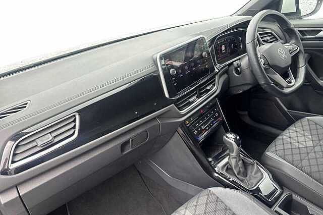 Used Volkswagen T-Roc 2022 for sale - 76357489: Photo 2