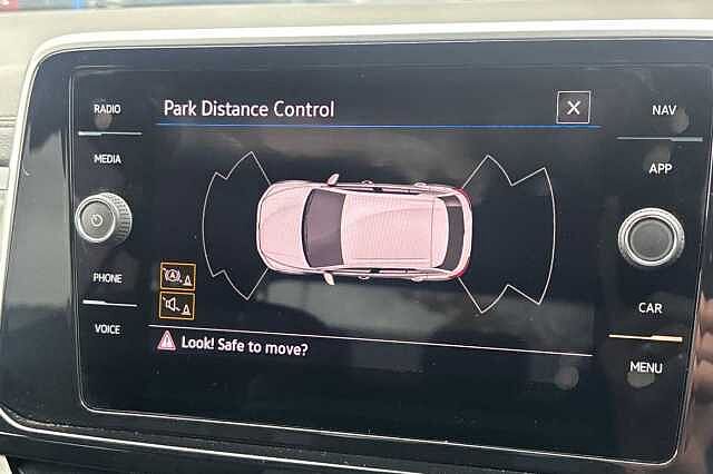 Used Volkswagen T-Roc 2022 for sale - 76357489: Photo 28