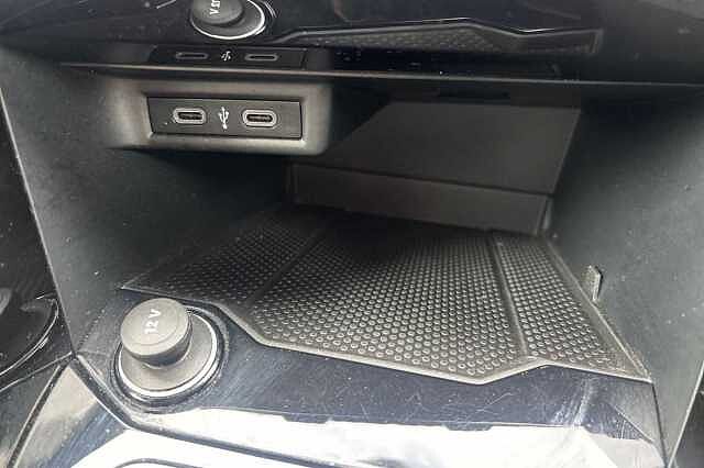 Used Volkswagen T-Roc 2022 for sale - 76357489: Photo 30