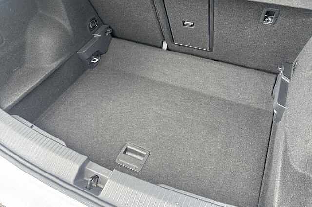 Used Volkswagen T-Roc 2022 for sale - 76357489: Photo 34